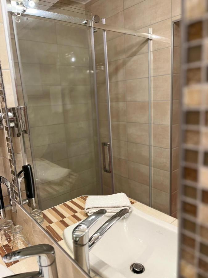 מרציג Hotel Stadtvilla Laux מראה חיצוני תמונה
