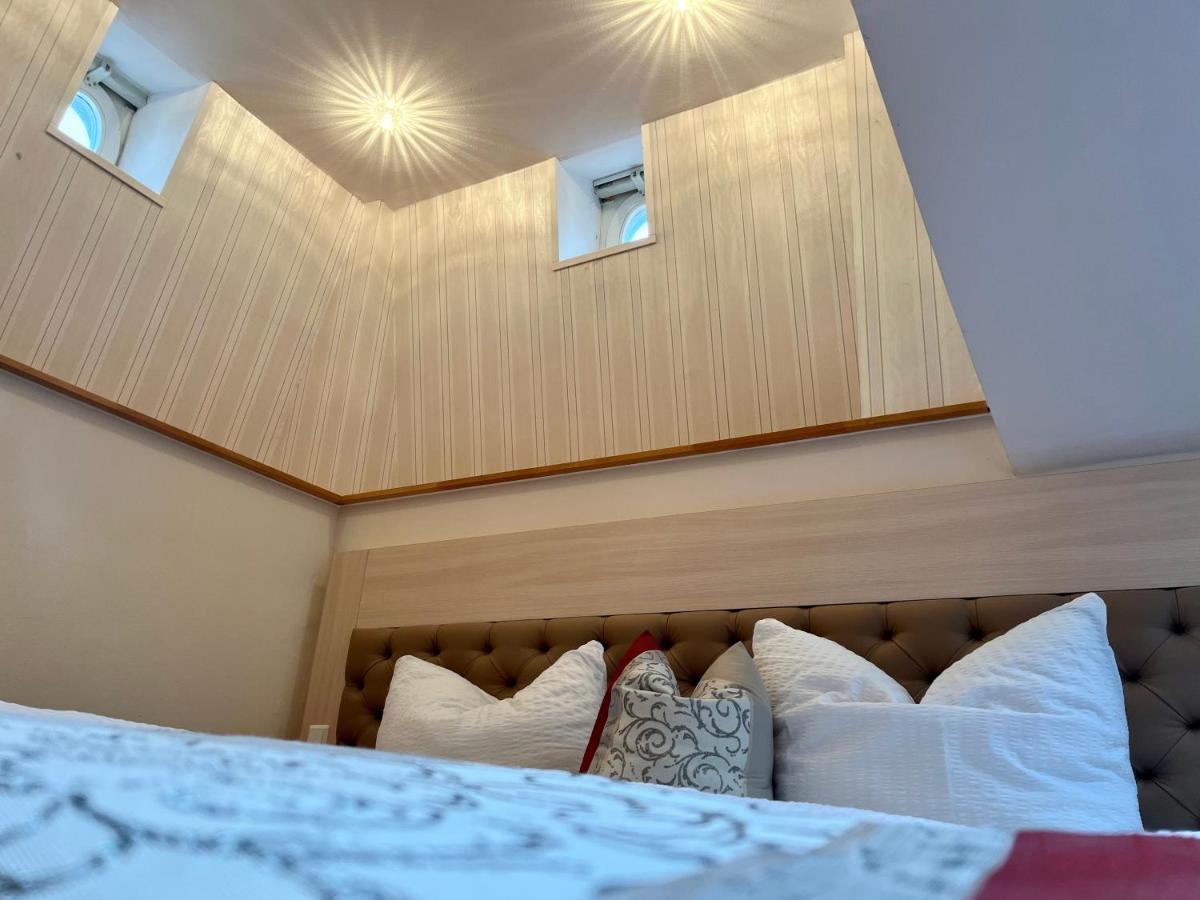 מרציג Hotel Stadtvilla Laux מראה חיצוני תמונה
