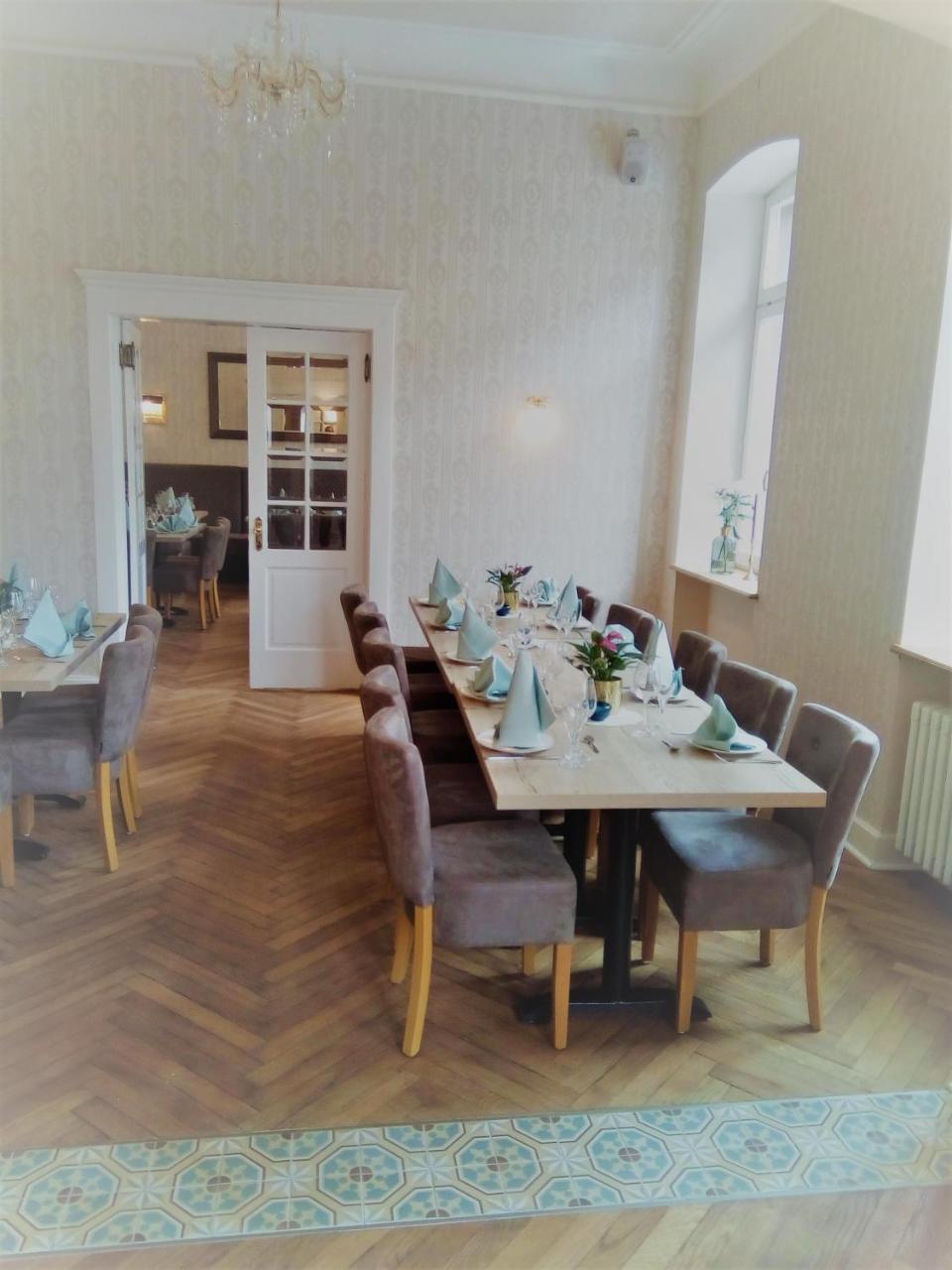 מרציג Hotel Stadtvilla Laux מראה חיצוני תמונה